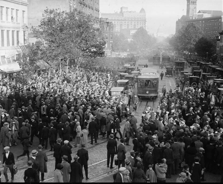 10 svetskih događaja koji su dospeli na prve strane novina pre jednog veka, 1925. godine