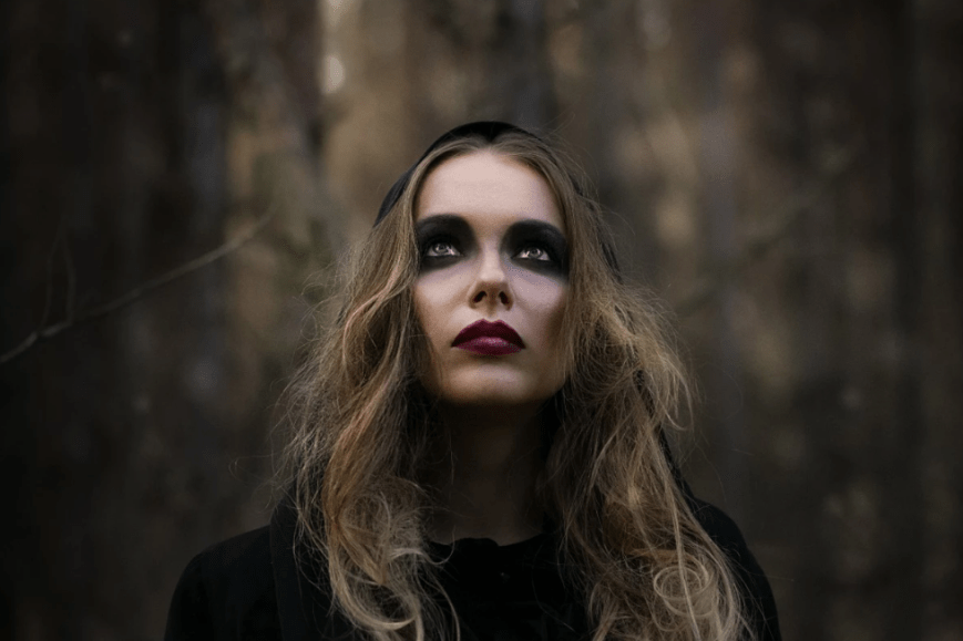 “Ne dozvoli veštici da živi“: Hipoteza o kultu veštica