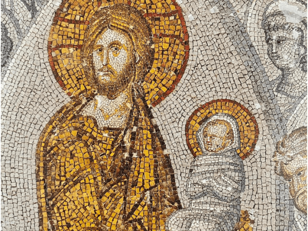 Ko je novorođenče koje Isus Hrist drži u rukama na mozaiku?